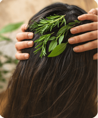 Nourishes the scalp deeply for hibiscus hair oil users